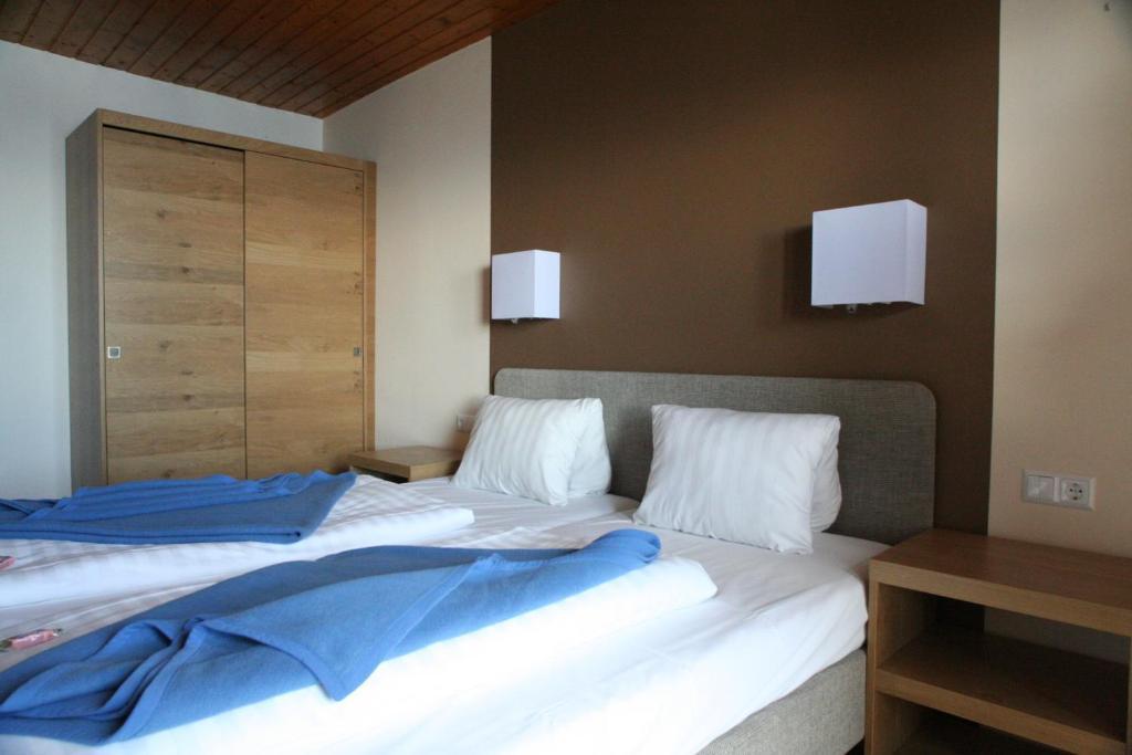 Hotel Sattleggers Alpenhof & Feriensternwarte Greifenburg Zewnętrze zdjęcie