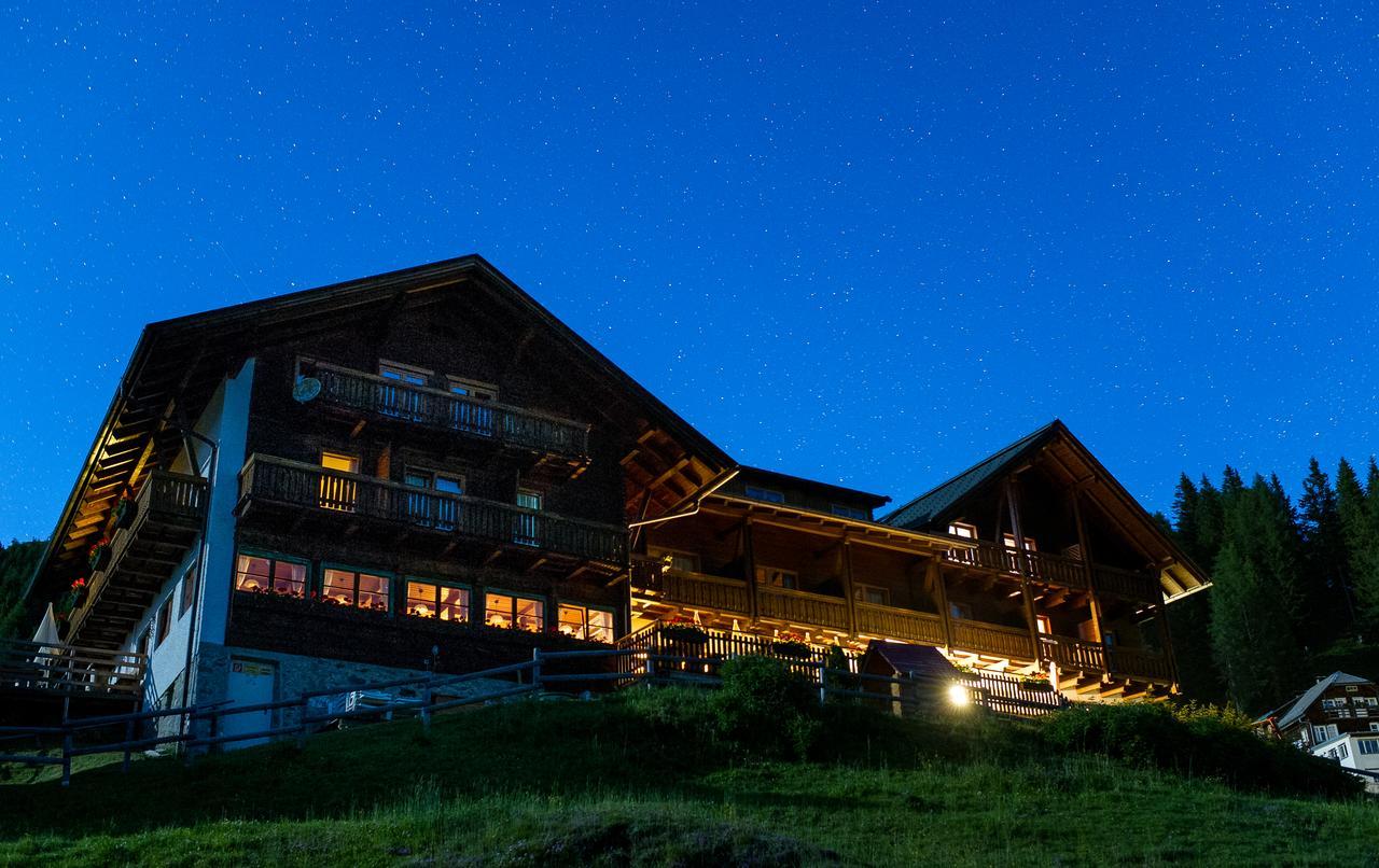Hotel Sattleggers Alpenhof & Feriensternwarte Greifenburg Zewnętrze zdjęcie